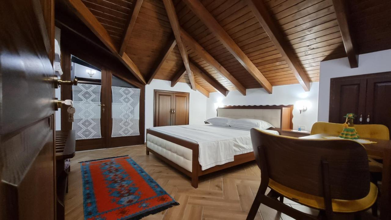 Master Hotel Берат Екстер'єр фото